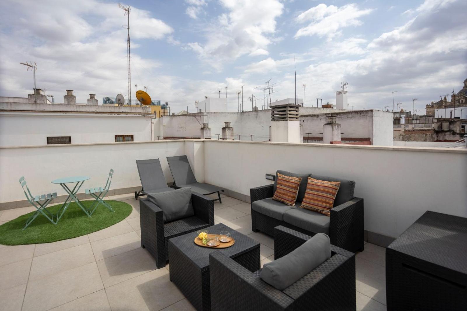 Private & Pool Goyeneta Sevilla Urban Apartment Экстерьер фото